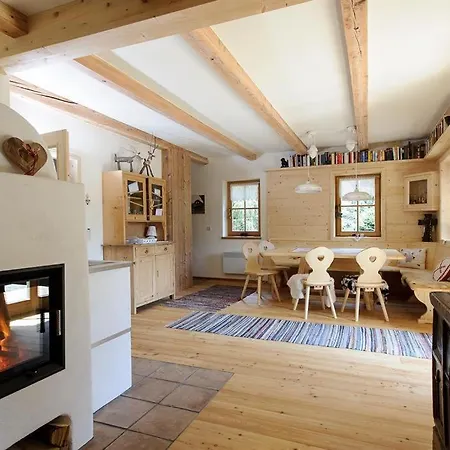 度假居 Haus Sabine 巴德小基希海姆